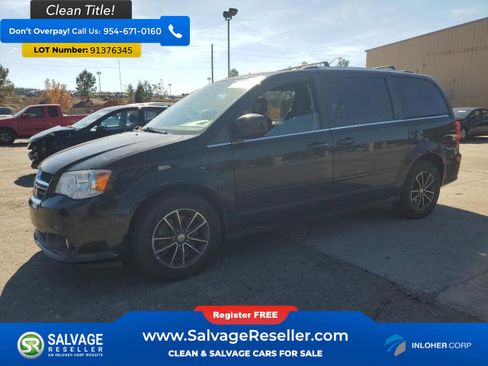 Used 2017 Dodge Grand Caravan SXT image 1