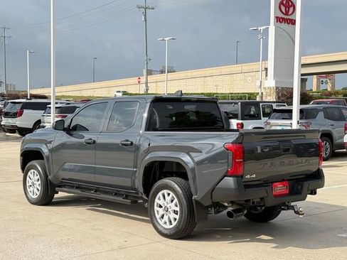 Used 2024 Toyota Tacoma SR AWD/4WD image 4