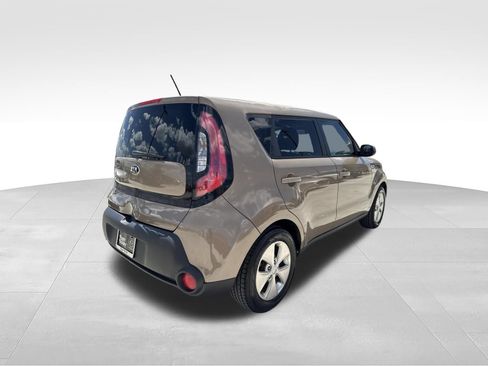 Used 2015 Kia Soul FWD image 5