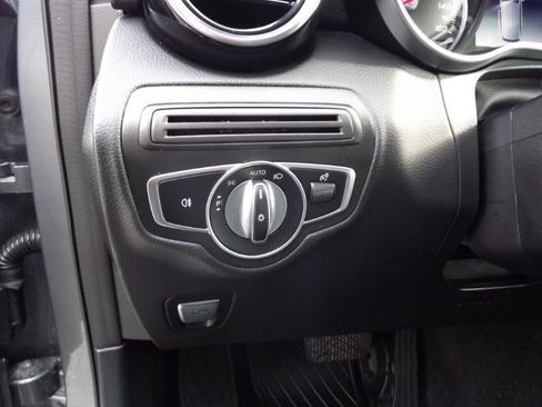 Used 2019 Mercedes-Benz GLC 300 4MATIC image 14