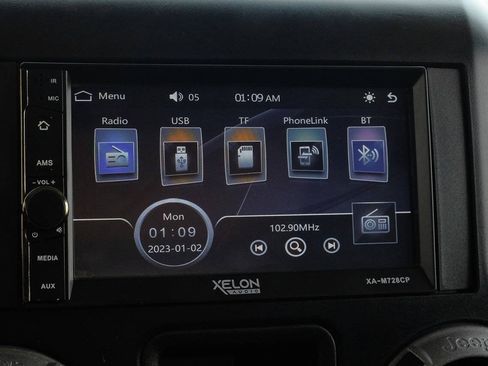 Used 2014 Jeep Wrangler Sport AWD/4WD image 29