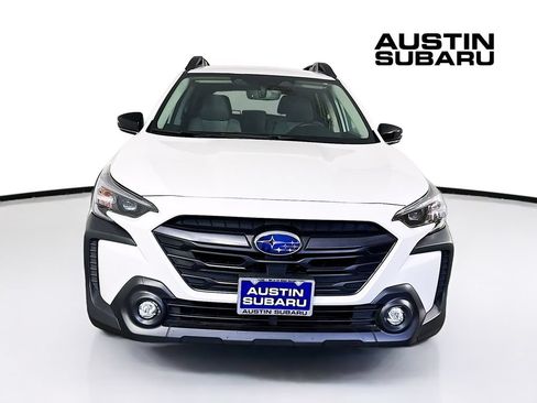 Used 2025 Subaru Outback Premium AWD/4WD image 3