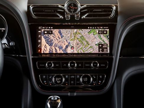 Certified 2022 Bentley Bentayga AWD/4WD image 22