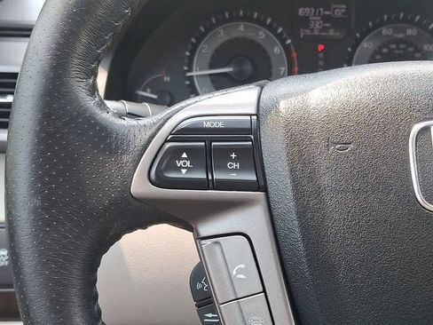 Used 2013 Honda Odyssey EX-L image 24