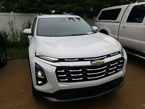 Certified 2025 Chevrolet Equinox LT w/ Convenience Package II FWD image 6