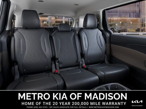 New 2026 Kia Carnival LXS image 16