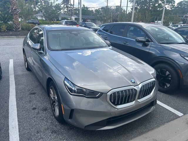 Used 2024 BMW 530i w/ Convenience Package RWD image 1