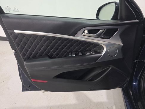 Used 2021 Genesis G70 3.3T w/ Sport Package image 17