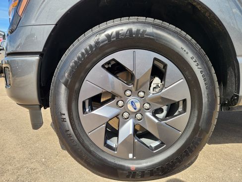Used 2025 Ford F150 STX w/ Equipment Group 200A RWD image 6