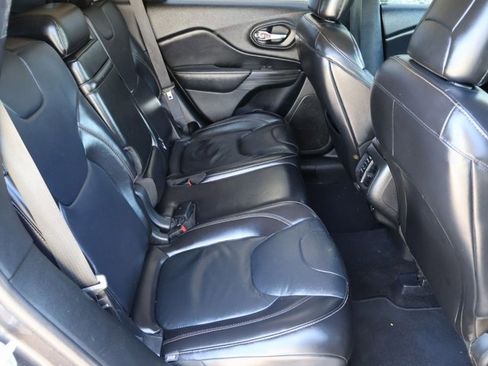 Used 2017 Jeep Cherokee Limited AWD/4WD image 22