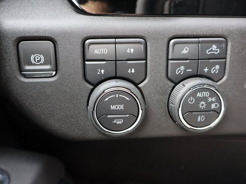 New 2025 Chevrolet Silverado 2500 High Country w/ Technology Package image 13