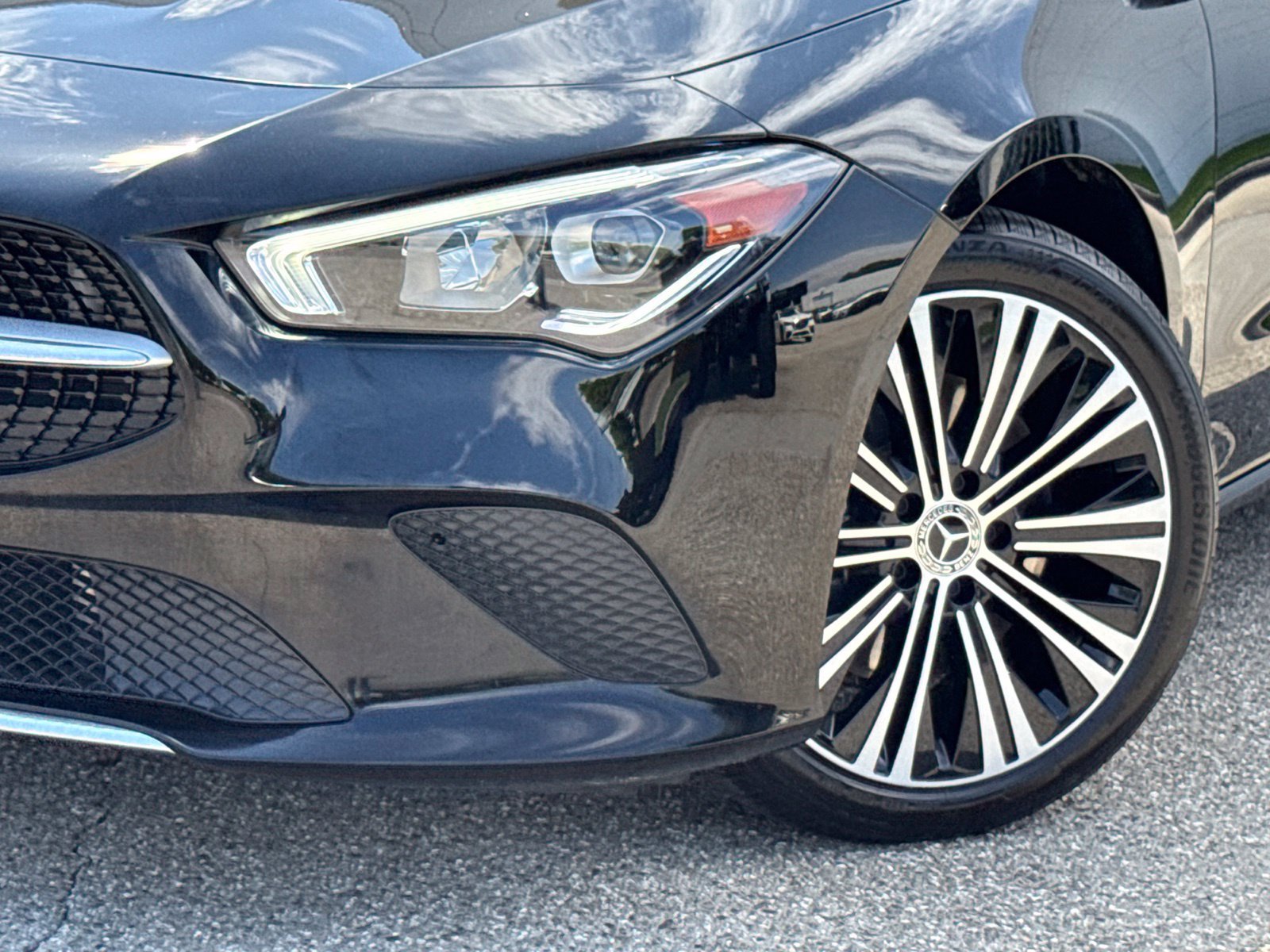 Used 2023 Mercedes-Benz CLA 250 image 3