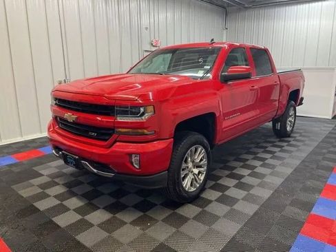 Used 2018 Chevrolet Silverado 1500 LT w/ All Star Edition image 6