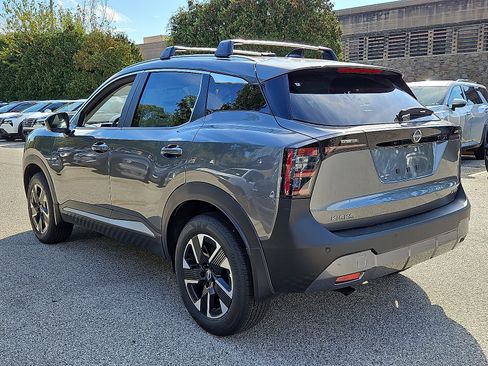 New 2026 Nissan Kicks SV w/ SV Premium Package image 4