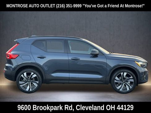 New 2026 Volvo XC40 B5 Plus w/ Protection Package Premier image 6