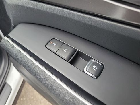 New 2026 Kia Sorento S image 11