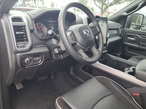 Used 2024 RAM 2500 Laramie w/ Sport Appearance Package image 10