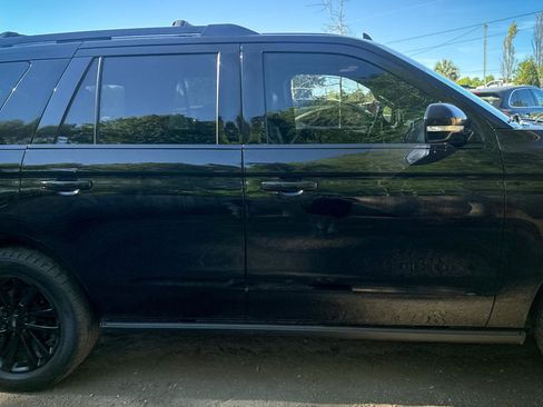 Used 2019 Ford Expedition Limited w/ Equipment Group 301A RWD image 12