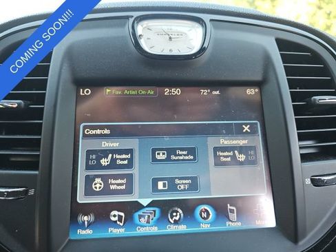 Used 2013 Chrysler 300 S w/ Luxury Group RWD image 17