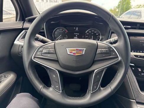 Used 2025 Cadillac XT5 Luxury w/ LPO, Floor Liner Package FWD image 20