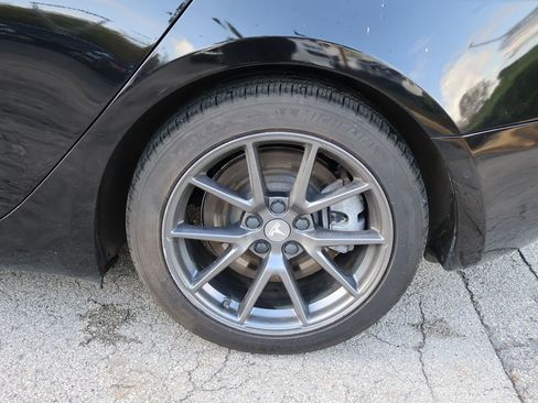 Used 2020 Tesla Model 3 Standard Range Plus RWD image 21