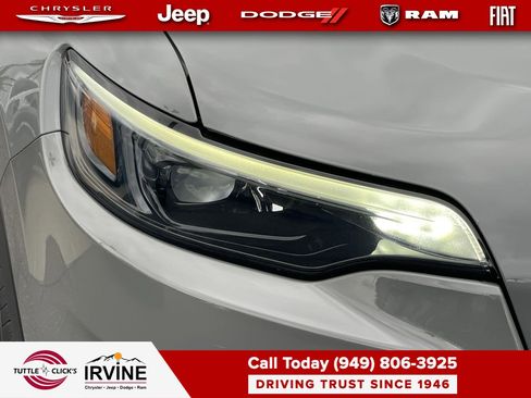 Used 2021 Jeep Cherokee Latitude Lux w/ Sun & Sound Group image 7
