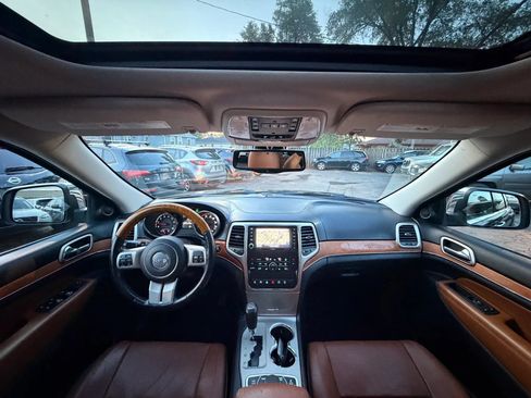 Used 2013 Jeep Grand Cherokee Overland AWD/4WD image 2