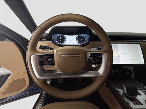 Certified 2023 Land Rover Range Rover SE AWD/4WD image 11