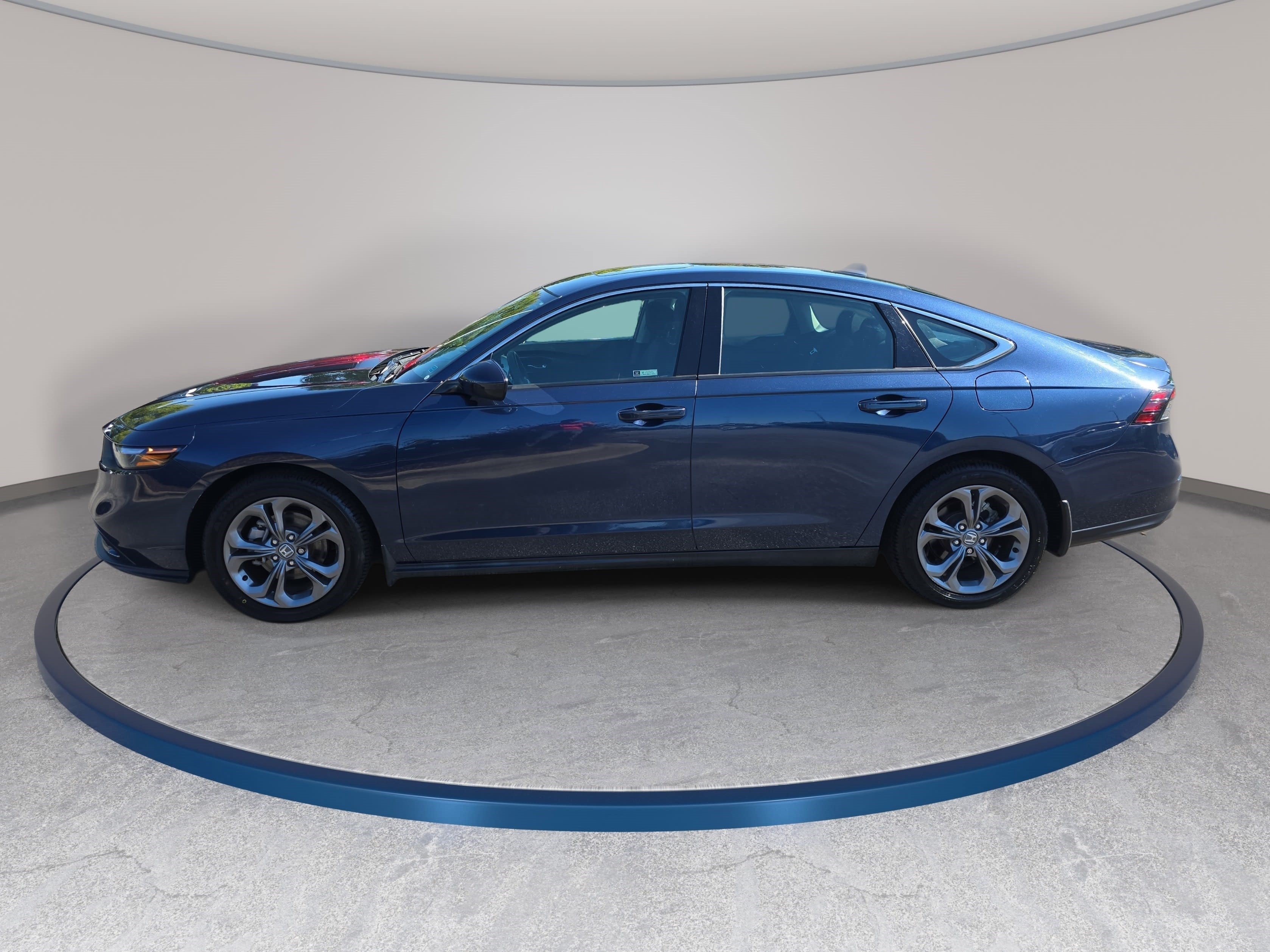 Certified 2024 Honda Accord EX image 8