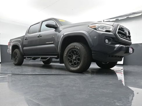Used 2019 Toyota Tacoma SR5 image 30