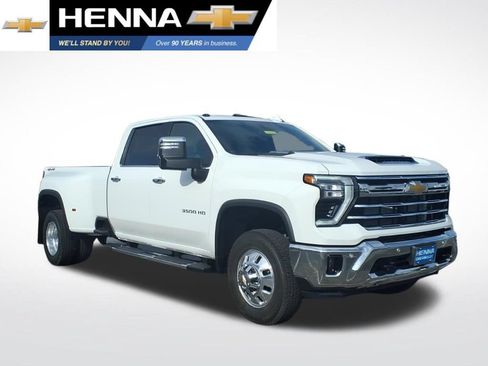 New 2026 Chevrolet Silverado 3500 LTZ w/ LTZ Convenience Package AWD/4WD image 1