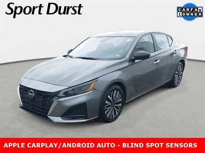 Used 2024 Nissan Altima 2.5 SV