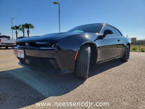 New 2025 Dodge Charger Daytona R/T w/ Quick Order Package 25M R/T image 3