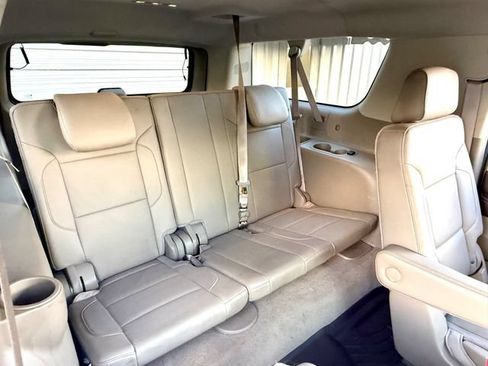 Used 2016 Chevrolet Suburban LTZ RWD image 14