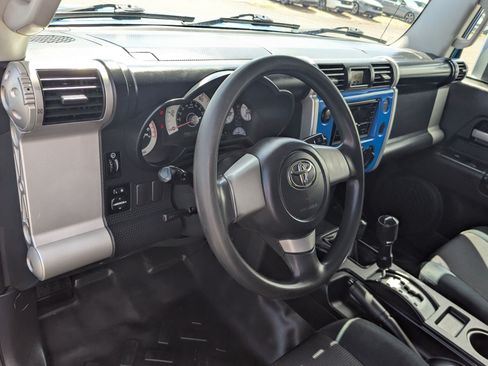 Used 2007 Toyota FJ Cruiser 4WD w/ Convenience Pkg image 15