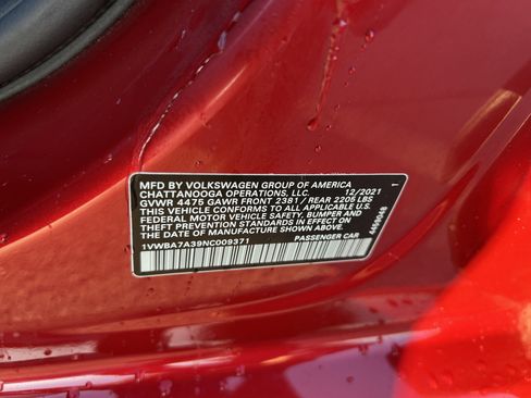 Certified 2022 Volkswagen Passat 2.0T image 33