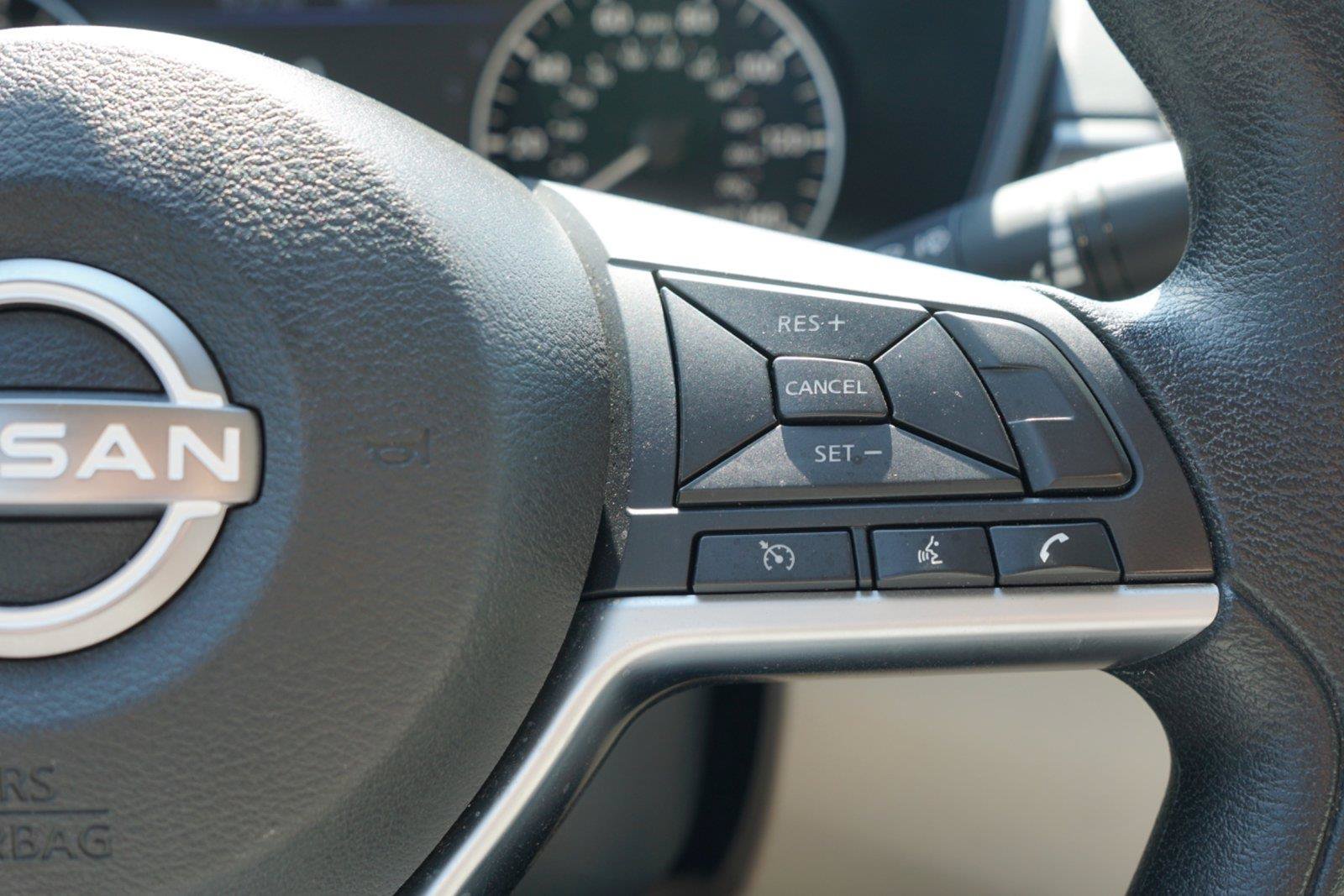 Used 2025 Nissan Altima 2.5 SV FWD image 16