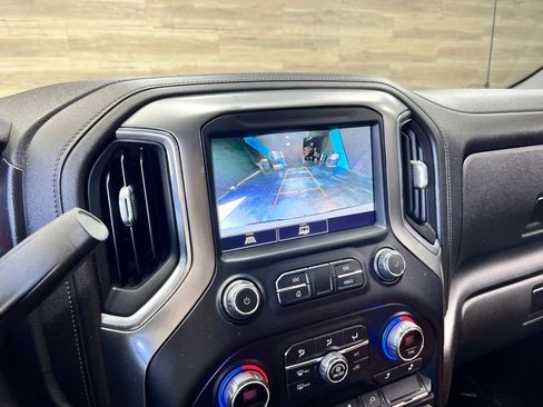 Used 2021 Chevrolet Silverado 1500 LT Trail Boss w/ Convenience Package II AWD/4WD image 10