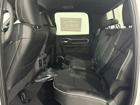 New 2026 RAM 2500 Laramie w/ Night Edition AWD/4WD image 19