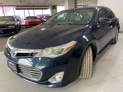 Used 2015 Toyota Avalon XLE Touring image 3