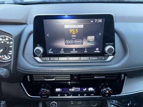 Certified 2021 Nissan Rogue SV image 34