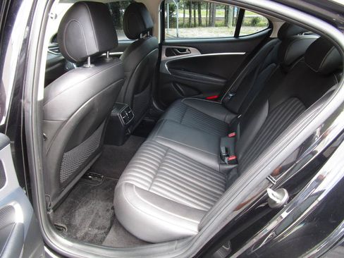 Used 2022 Genesis G70 2.0T w/ Prestige Package RWD image 22