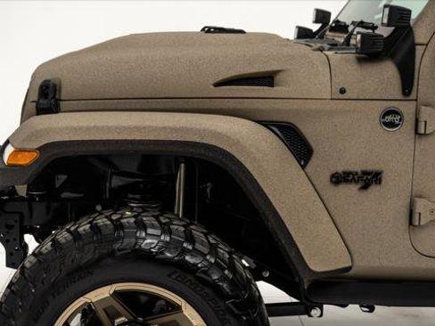 Used 2025 Jeep Wrangler Unlimited Sport image 24