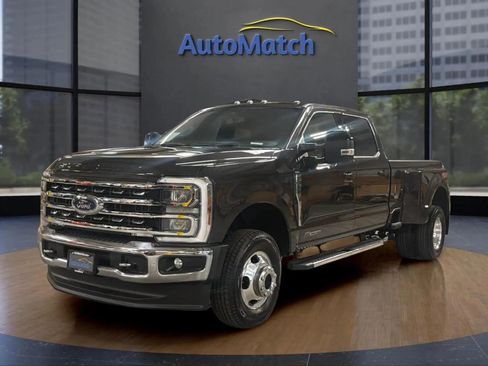 Used 2024 Ford F350 Lariat image 4