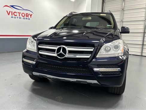 Used 2012 Mercedes-Benz GL 450 4MATIC image 2