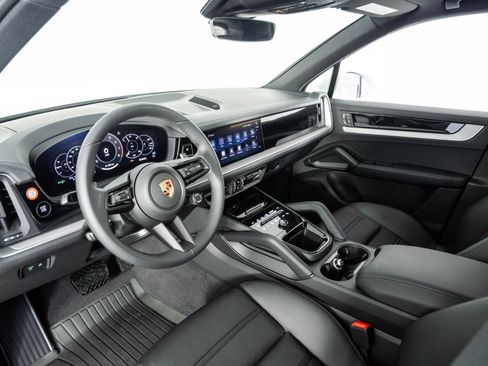 New 2026 Porsche Cayenne AWD/4WD image 4