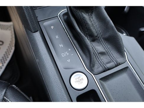 Used 2021 Volkswagen Atlas SE FWD image 37