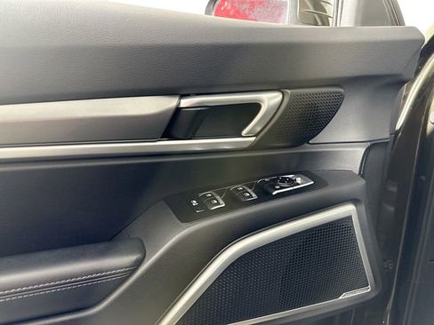 Used 2022 Kia Telluride S image 19