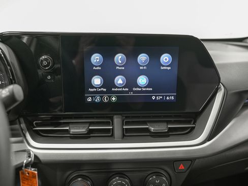 Used 2024 Chevrolet Trax LS w/ LS Convenience Package FWD image 22