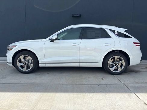 New 2026 Genesis GV70 2.5T AWD/4WD image 6